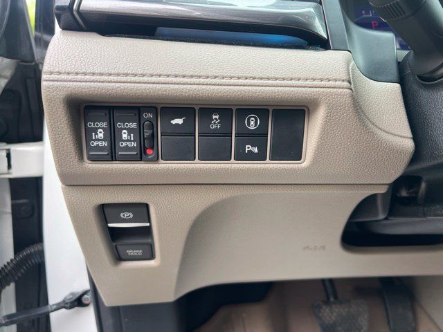 Used 2024 Honda Odyssey Elite image 25