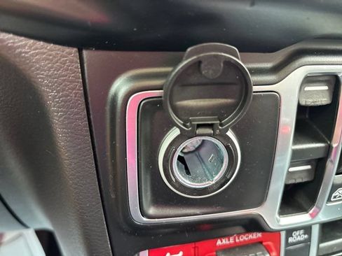 Used 2021 Jeep Gladiator Mojave w/ LED Lighting Group AWD/4WD image 36