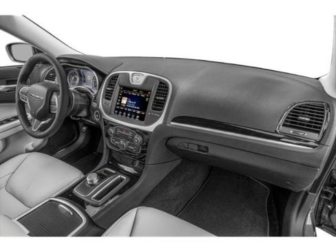 Used 2023 Chrysler 300 C RWD image 19