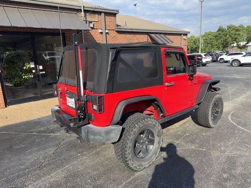 Used 2017 Jeep Wrangler Sport AWD/4WD image 4