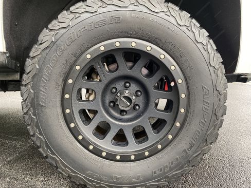 Used 2016 Chevrolet Colorado Z71 RWD image 13
