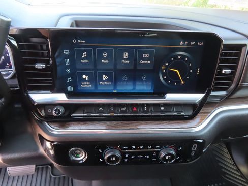 Certified 2023 Chevrolet Silverado 1500 LT AWD/4WD image 19
