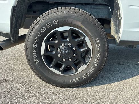 Used 2026 RAM 2500 Laramie AWD/4WD image 29