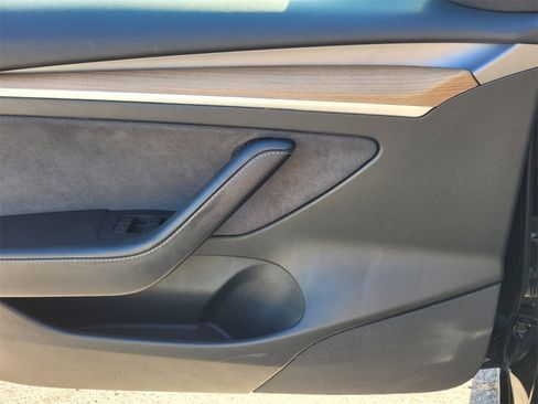 Used 2023 Tesla Model 3 Standard Range image 20