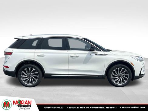 Used 2023 Lincoln Corsair Reserve AWD/4WD image 6