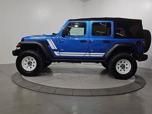 Used 2022 Jeep Wrangler Unlimited Sport AWD/4WD image 2