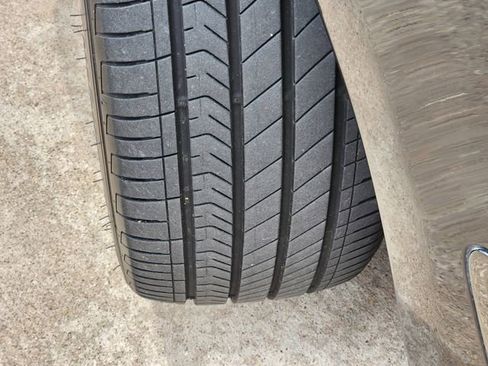 Used 2017 BMW 740i image 11