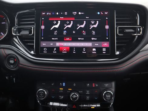 Used 2024 Dodge Durango GT image 19