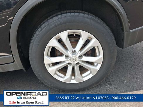 Used 2015 Nissan Rogue SV AWD/4WD image 26