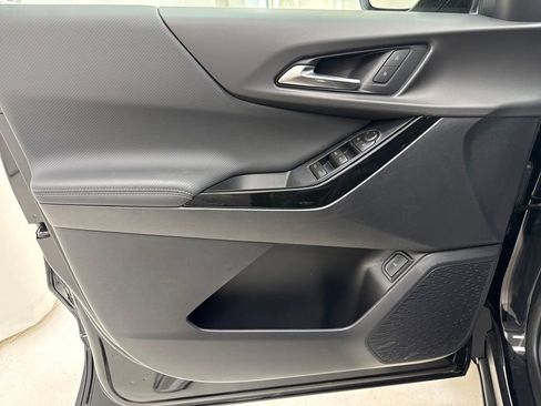 New 2026 Chevrolet Equinox LT w/ Convenience Package II image 17