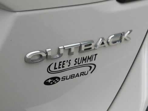Certified 2023 Subaru Outback Limited image 6