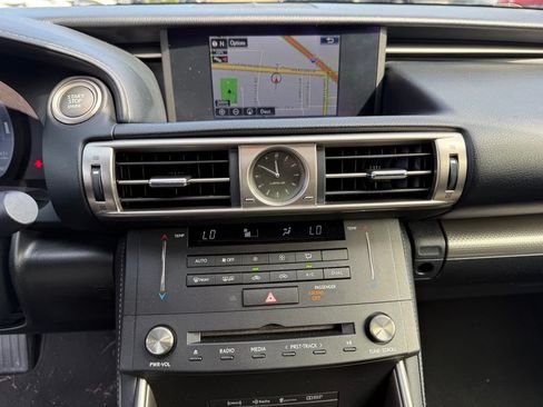 Used 2016 Lexus IS 200t RWD image 12