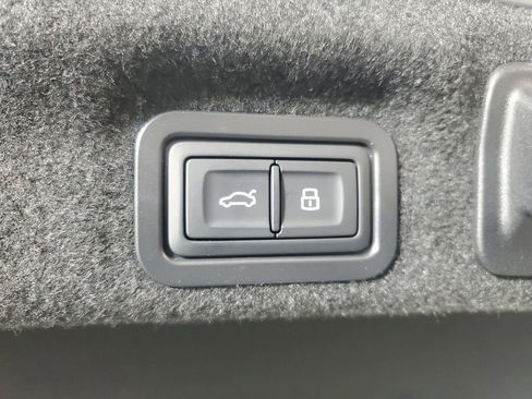 New 2026 Audi A6 Prestige image 9