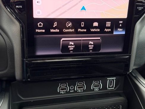 New 2026 RAM 1500 Laramie AWD/4WD image 22