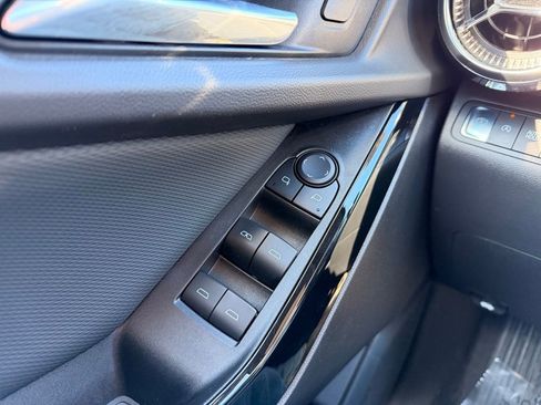 Used 2025 Chevrolet Equinox LT w/ Safety and Technology Package image 22