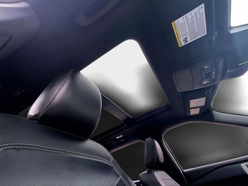 Used 2020 Ford Explorer XLT w/ Equipment Group 202A image 22