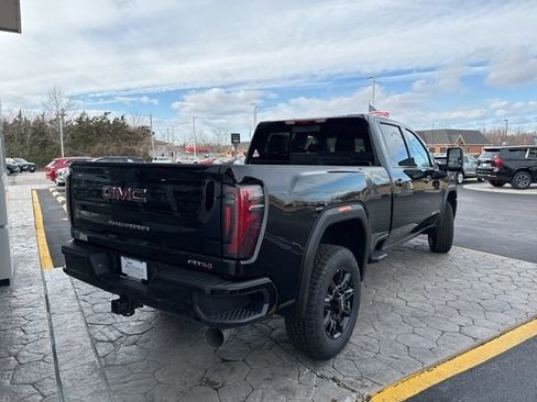 New 2026 GMC Sierra 2500 AT4 w/ Technology Package AWD/4WD image 4