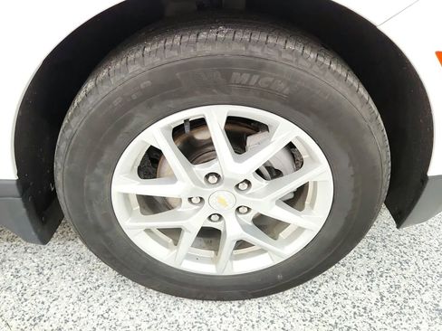 Used 2022 Chevrolet Equinox LT w/ LPO, Floor Liner Package image 13