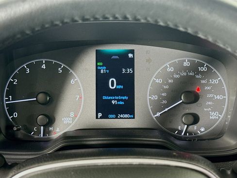 Used 2024 Toyota Corolla SE image 16