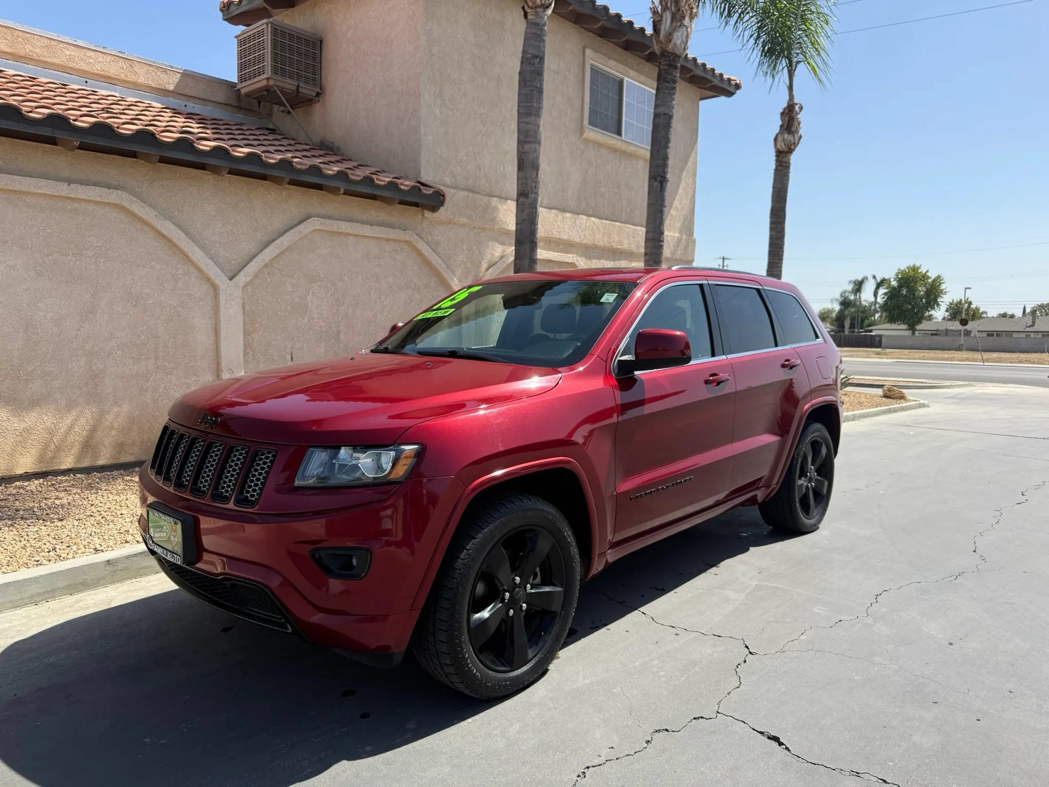Used 2015 Jeep Grand Cherokee Altitude RWD image 1