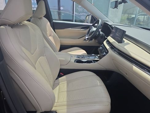 Used 2023 INFINITI QX60 Luxe w/ Vision Package image 11