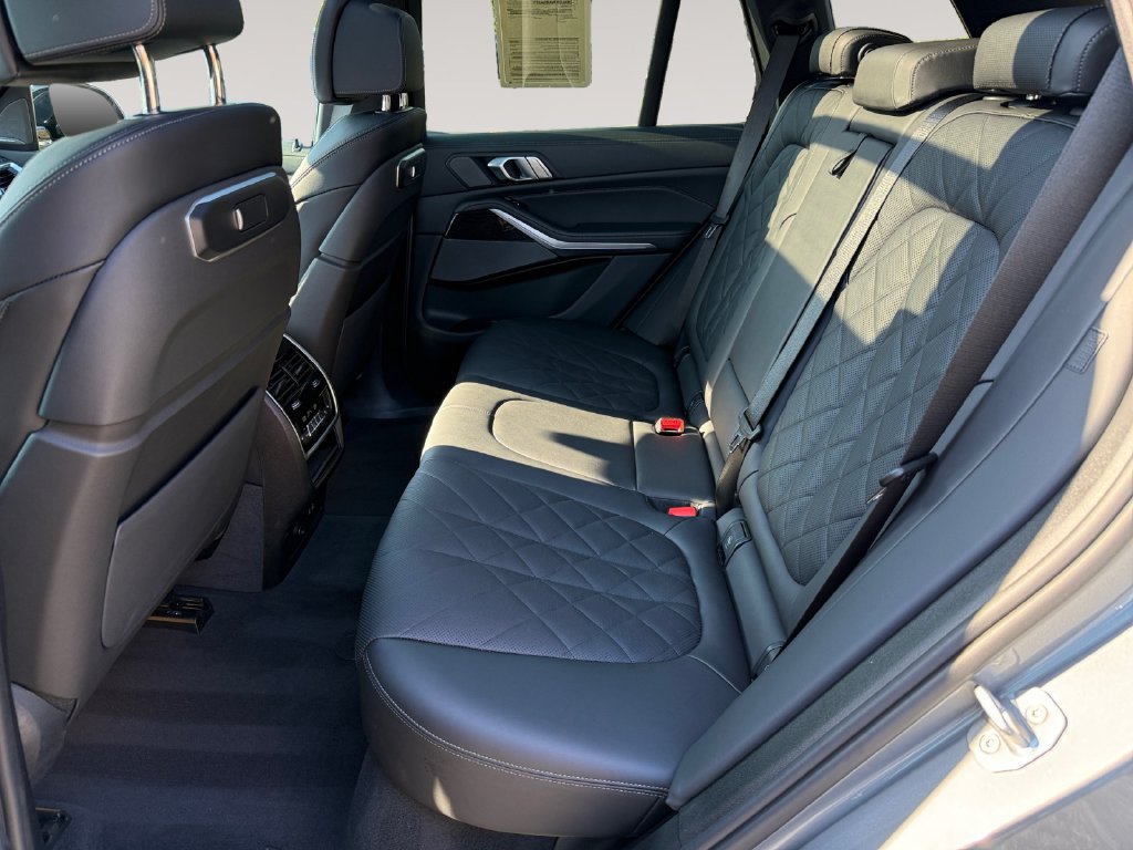 Certified 2026 BMW X5 xDrive50e w/ M Sport Package AWD/4WD image 13