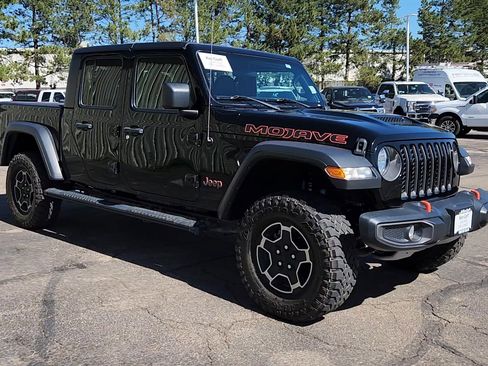 Used 2021 Jeep Gladiator Mojave w/ Cold Weather Group image 17