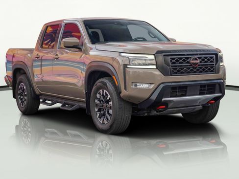 Used 2023 Nissan Frontier PRO-4X w/ Technology Package image 9