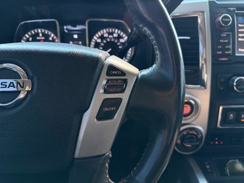 Used 2017 Nissan Titan SL w/ Chrome Package image 12