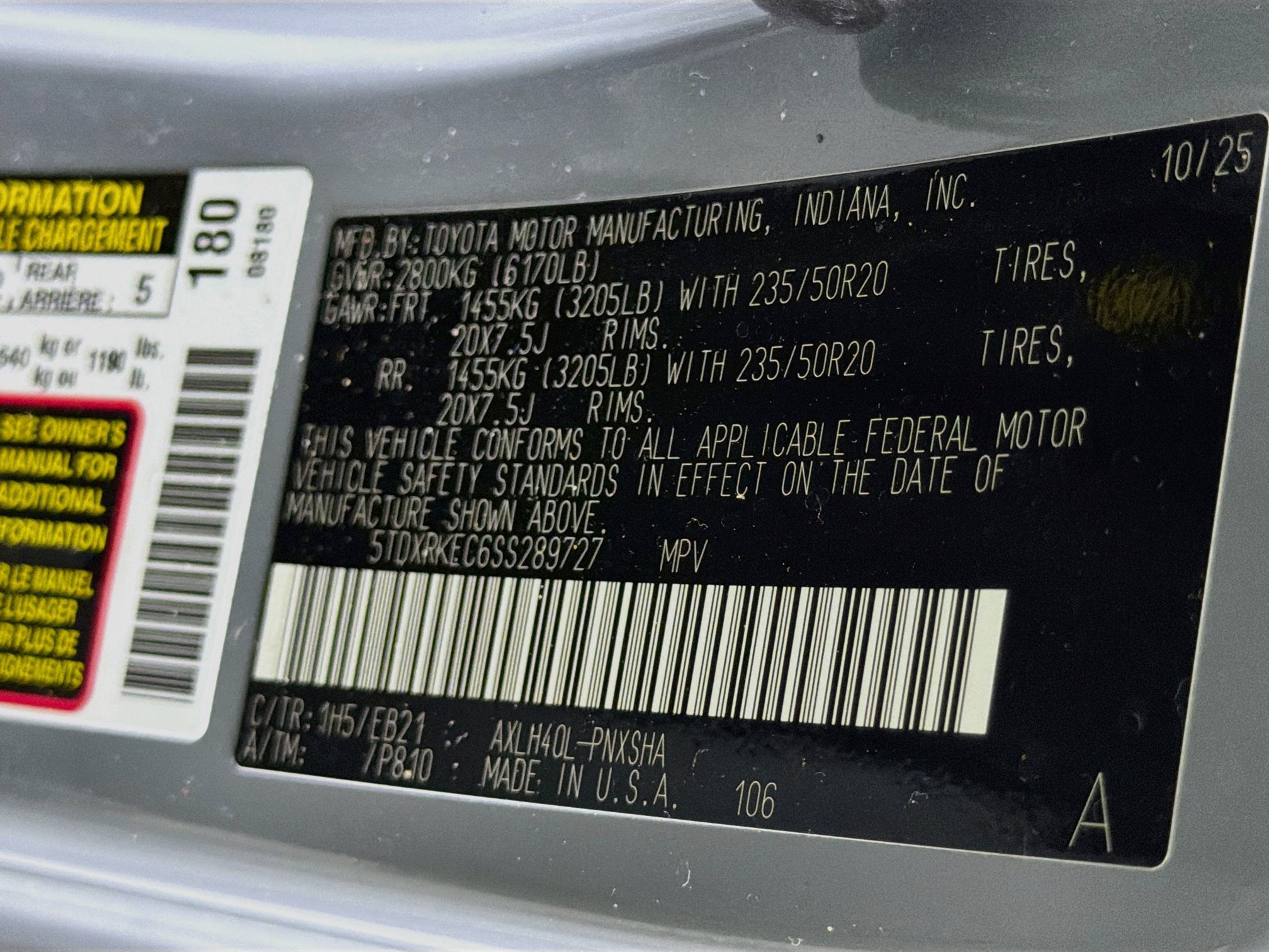 Used 2025 Toyota Sienna XSE FWD image 12