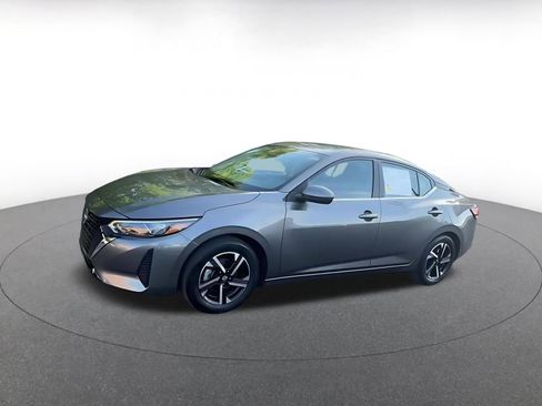 Used 2025 Nissan Sentra SV FWD image 8