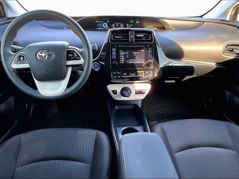 Used 2017 Toyota Prius Two image 15
