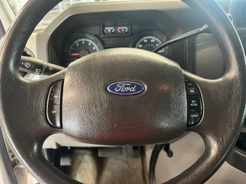 Used 2013 Ford E-150 and Econoline 150 Wagon RWD image 14