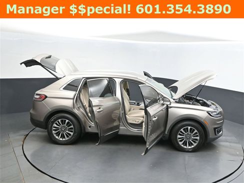 Used 2020 Lincoln Nautilus FWD w/ Equipment Group 101A image 49