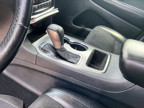 Used 2019 Jeep Grand Cherokee Altitude RWD image 14