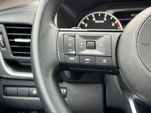 Certified 2023 Nissan Rogue SV image 27