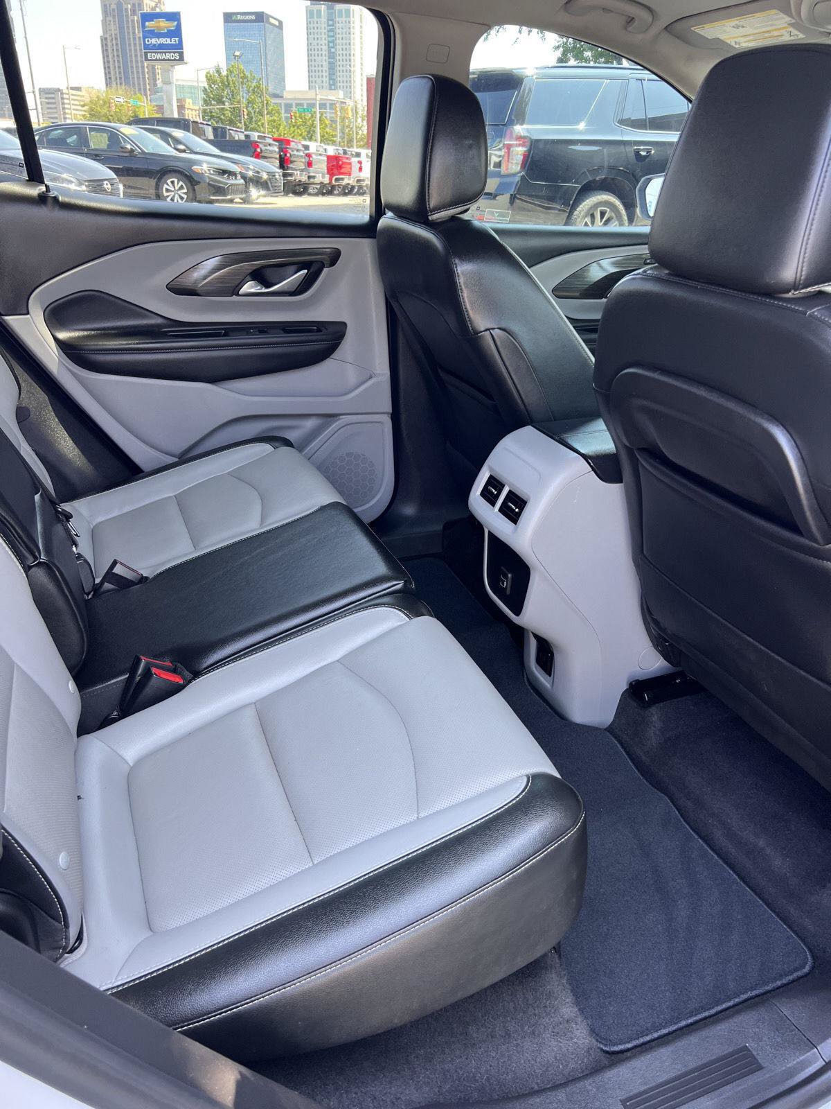 Used 2022 GMC Terrain SLT w/ Tech Package AWD/4WD image 21