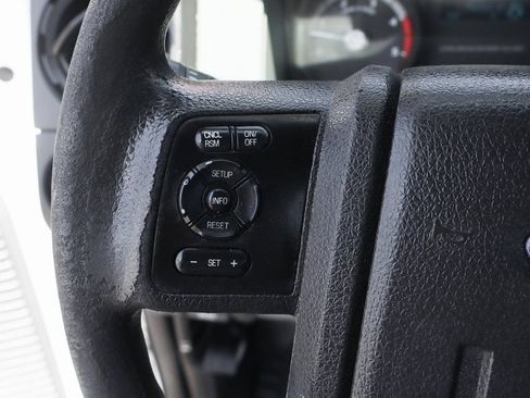 Used 2016 Ford F550 2WD Regular Cab Super Duty image 18