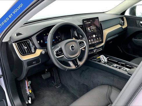 Used 2026 Volvo XC60 B5 Plus AWD/4WD image 14