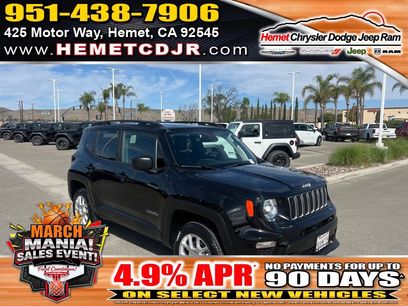 Used 2023 Jeep Renegade Latitude w/ Sun & Fun Group