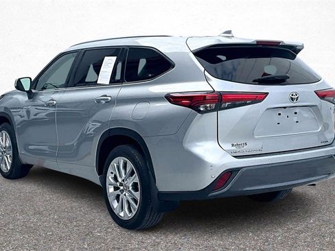 Used 2021 Toyota Highlander Limited image 5