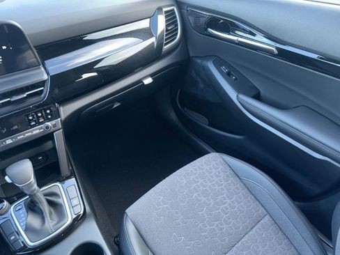 New 2026 Kia Seltos S image 14