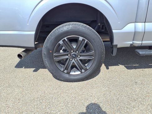 Certified 2022 Ford F150 XLT w/ Equipment Group 302A High image 7