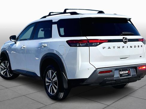 New 2026 Nissan Pathfinder SL image 12