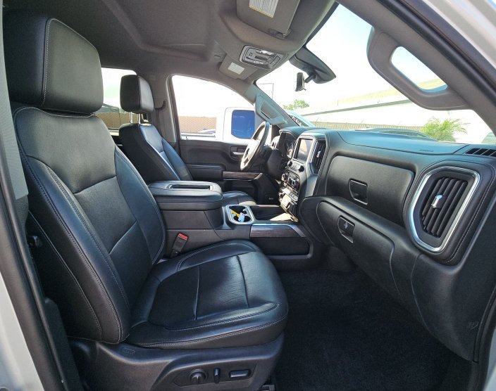Used 2019 Chevrolet Silverado 1500 LTZ w/ LTZ Plus Package RWD image 9