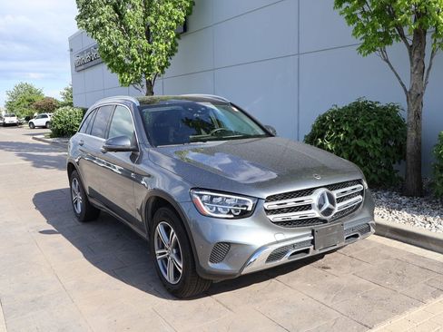 Used 2021 Mercedes-Benz GLC 300 4MATIC image 1