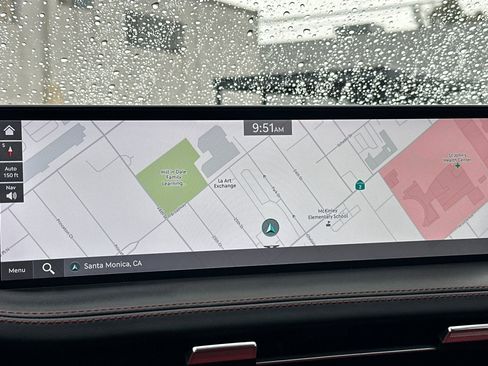 Used 2023 Genesis GV70 2.5T w/ Sport Prestige Package image 20