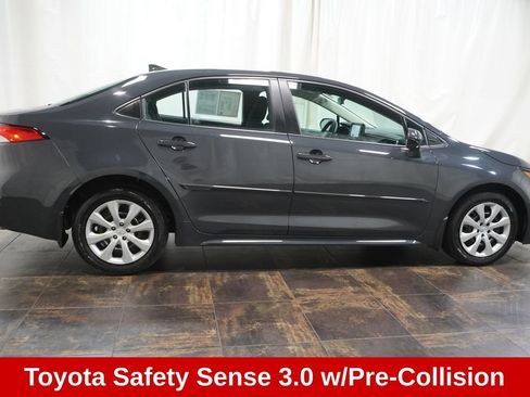 Used 2024 Toyota Corolla LE FWD image 4