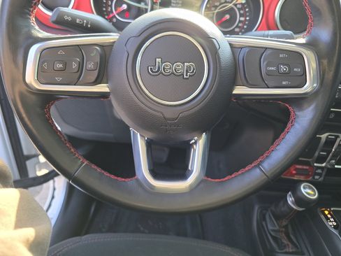 Used 2020 Jeep Gladiator Rubicon image 36