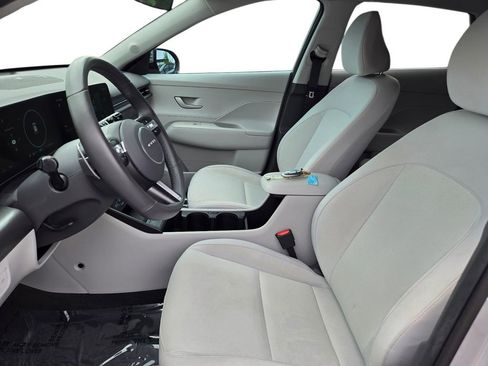 Used 2024 Hyundai Kona SEL FWD image 17